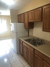 7507 Presley Place, Unit D in Tampa, FL - Building Photo - Building Photo