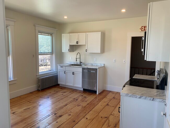 155 Main St, Unit C