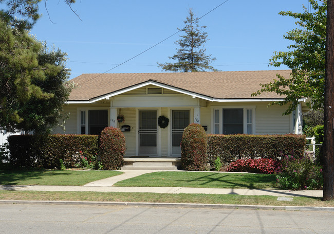 156-158 S Pacific Ave in Ventura, CA - Foto de edificio - Building Photo