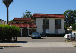 786 S Orange Ave in El Cajon, CA - Building Photo - Building Photo