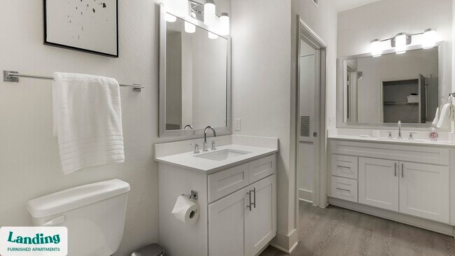 15777 Quorum Dr in Addison, TX - Building Photo - Building Photo