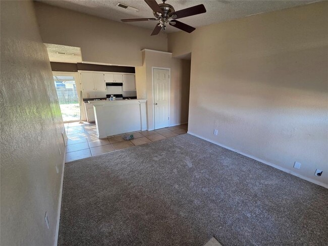 12314 SW 13th St in Yukon, OK - Building Photo - Building Photo