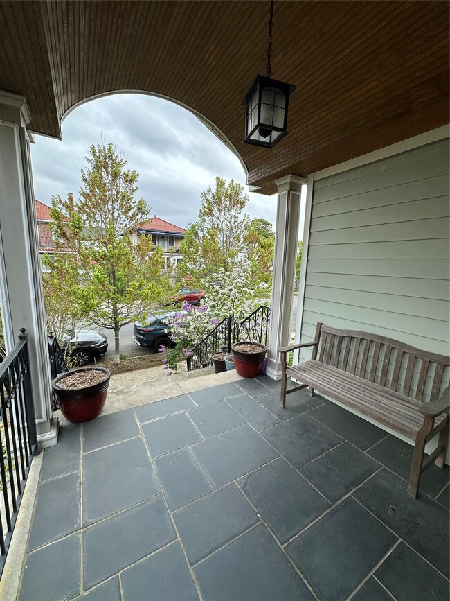 322 E Beech St in Long Beach, NY - Building Photo - Building Photo