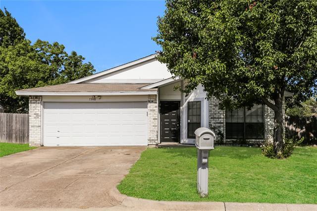 7300 Wayfarer Trail in Fort Worth, TX - Building Photo