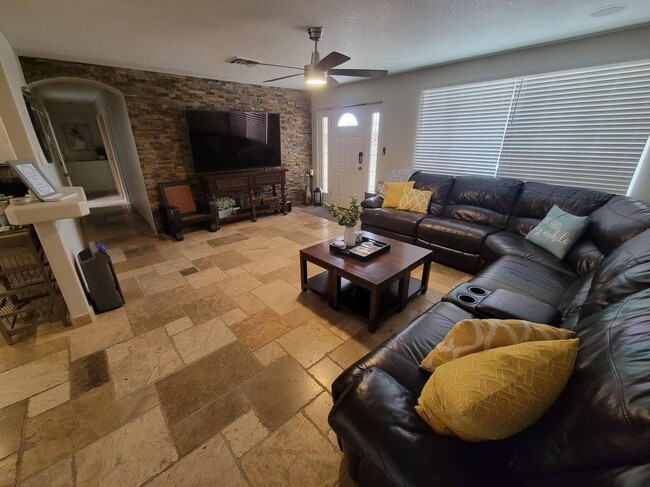 property at 2846 Seville Ln