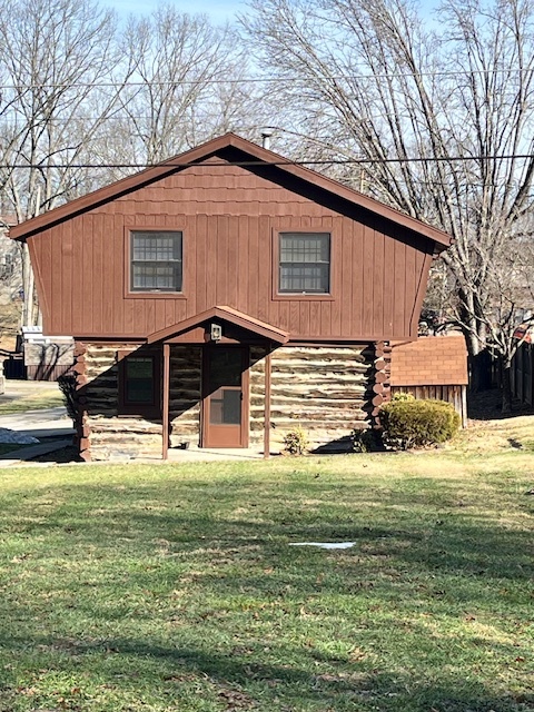 260 Old Harrodsburg Rd in Frankfort, KY - Foto de edificio