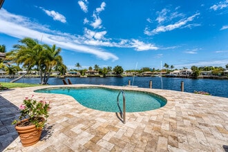 1220 SE 7th Ave in Pompano Beach, FL - Building Photo - Building Photo