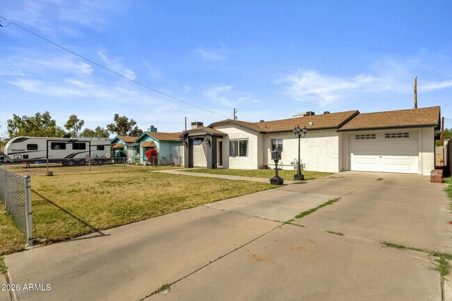 3428 W Willetta St in Phoenix, AZ - Building Photo - Building Photo