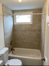 20 Amity St, Unit 1A in Paterson, NJ - Building Photo - Building Photo