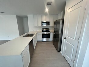 1513 Pile Trl in New Braunfels, TX - Building Photo - Building Photo