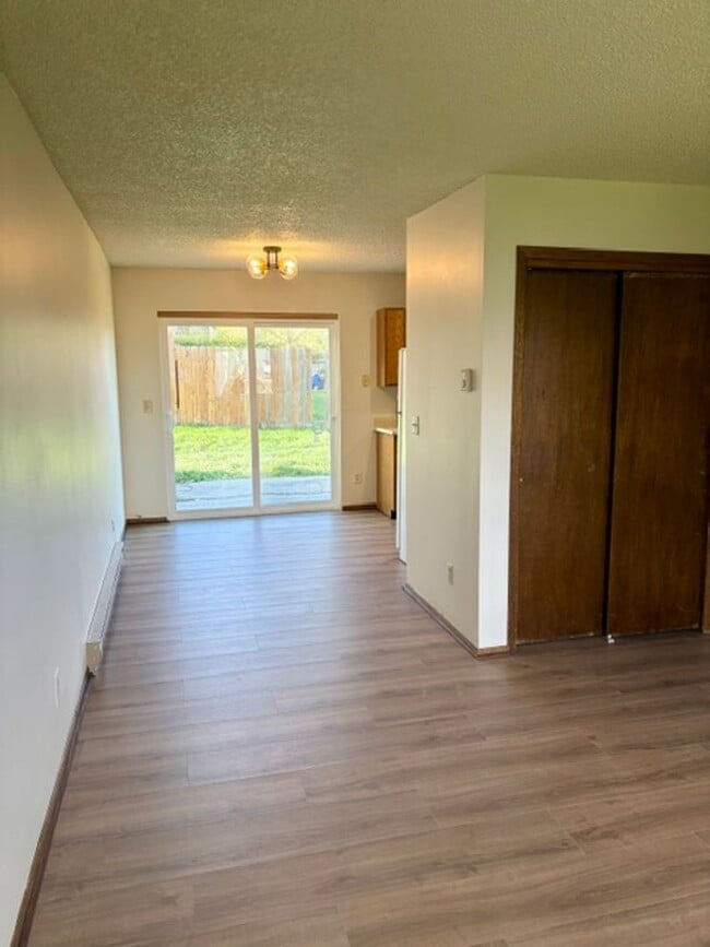 property at 217 S 18th Ave
