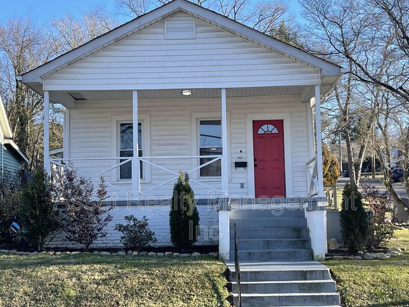 1900 Edgewood Ave in Knoxville, TN - Building Photo