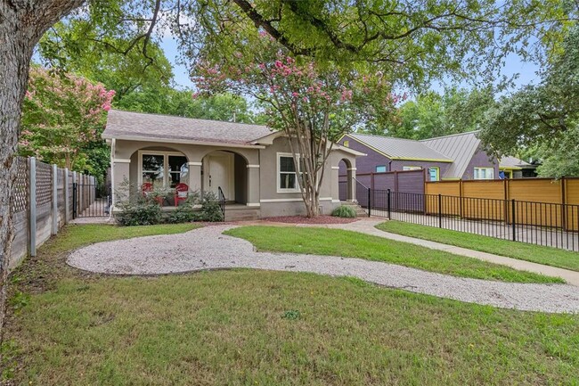 1409 Newfield Ln in Austin, TX - Foto de edificio - Building Photo