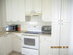 4802 Washington St, Unit 142 in Hollywood, FL - Building Photo - Building Photo