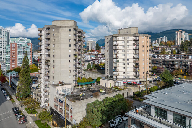 Twin Towers in North Vancouver, BC - Building Photo - Building Photo