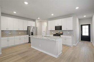 901 Rosemary Hl Dr in McKinney, TX - Building Photo - Building Photo