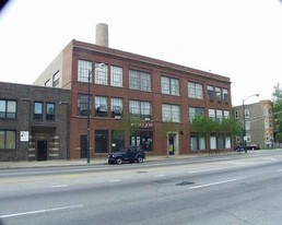 538-542 N Western Ave Apartments