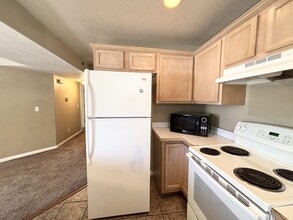 1311 S 200 E St in Orem, UT - Building Photo - Building Photo