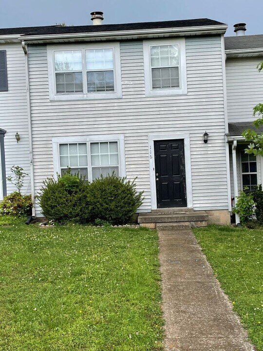 116 Pebble Ct in Bowling Green, KY - Building Photo