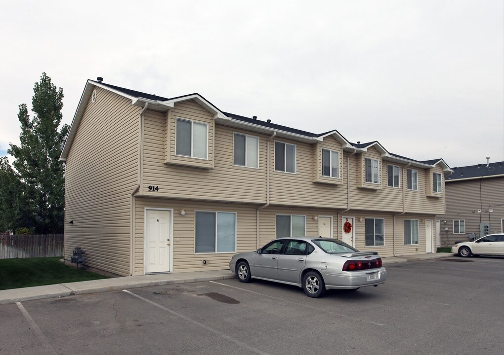 914 E Main St in Jerome, ID - Building Photo