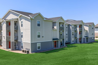 Lakeside in Gothenburg, NE - Foto de edificio - Building Photo