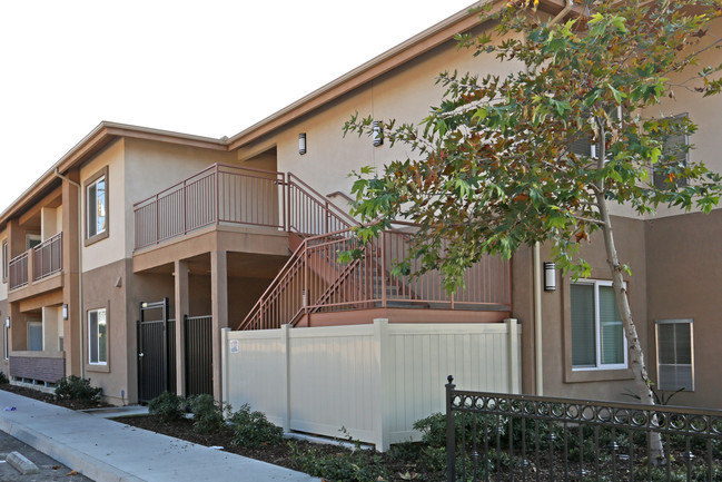 Emperor Estates in Dinuba, CA - Building Photo - Building Photo