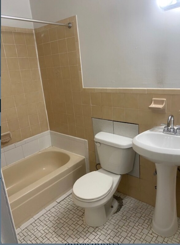 65-20 Jay Ave-Unit -First Level in Queens, NY - Building Photo - Building Photo