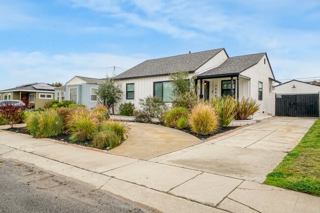 property at 7868 Naylor Ave