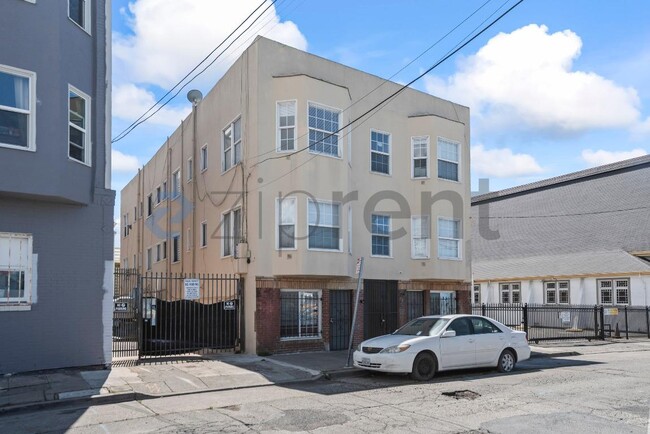 1532 8th Ave in Oakland, CA - Building Photo - Building Photo