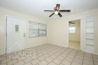 210 Palm Pl in Sanford, FL - Building Photo - Building Photo