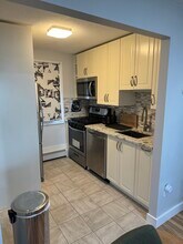 315 Neponset St, Unit 45 in Norwood, MA - Building Photo - Building Photo