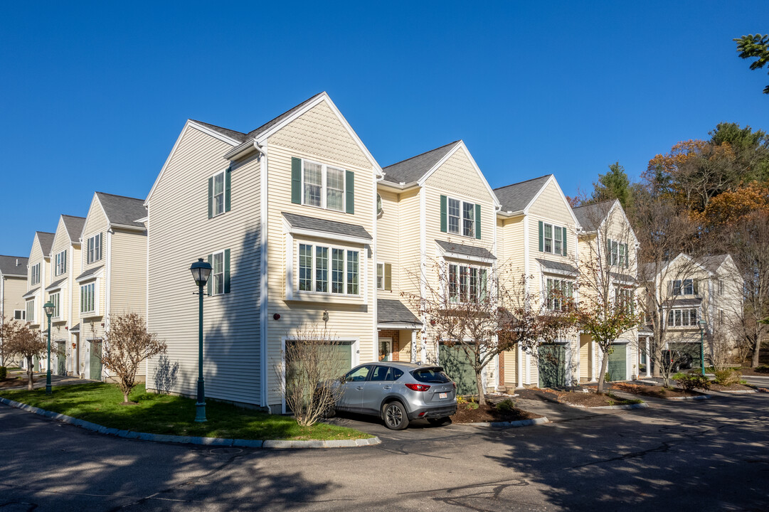 Groveland Commons in Groveland, MA - Building Photo