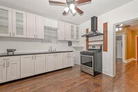 4011 Artdale St photo'