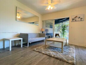 1177 NW 8th Street Rd in Miami, FL - Building Photo - Building Photo