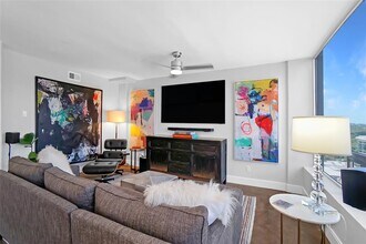 1212 Guadalupe St in Austin, TX - Building Photo - Building Photo