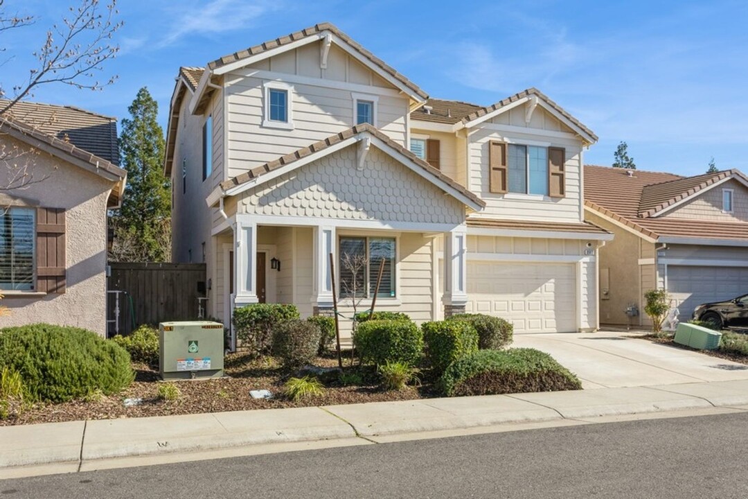 3553 Trentino St in Roseville, CA - Building Photo