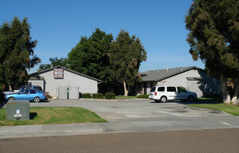 1000 Billings St in El Cajon, CA - Building Photo - Building Photo