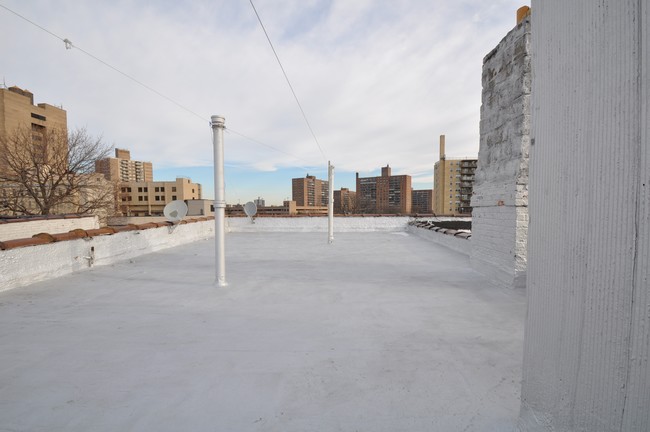 635 E 96th St in Brooklyn, NY - Building Photo - Building Photo