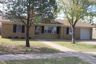4601 Grinnell St in Lubbock, TX - Building Photo