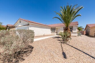 3118 Honeysuckle Ave in North Las Vegas, NV - Building Photo - Building Photo
