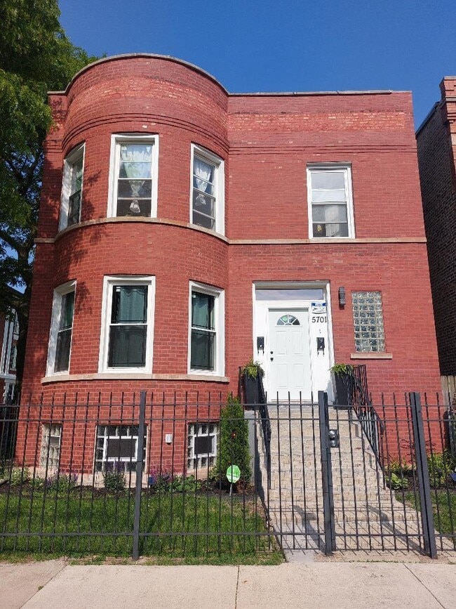 property at 5701 S Winchester Ave