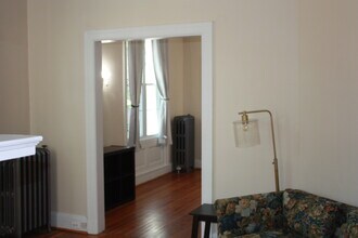 3409 Greenway, Unit 2D in Baltimore, MD - Building Photo - Building Photo