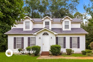 1198 Oak Knoll Ct in Lithonia, GA - Building Photo