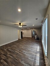 724 W Victory Dr in Savannah, GA - Foto de edificio - Building Photo
