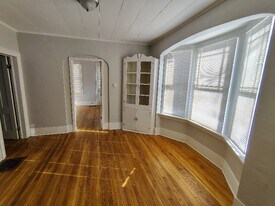 246 W 6th St in Oswego, NY - Building Photo