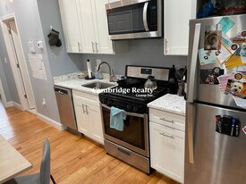 25 1/2 Gore St, Unit 2A in Cambridge, MA - Building Photo