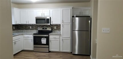 14 Briggs Coleman Rd in Harlingen, TX - Building Photo - Building Photo