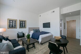 2235 Washington Ave in Philadelphia, PA - Building Photo