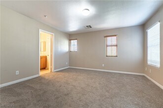 151 Afternoon Rain Ave in Henderson, NV - Building Photo - Building Photo