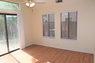 4712 Story Way in Elk Grove, CA - Building Photo - Building Photo